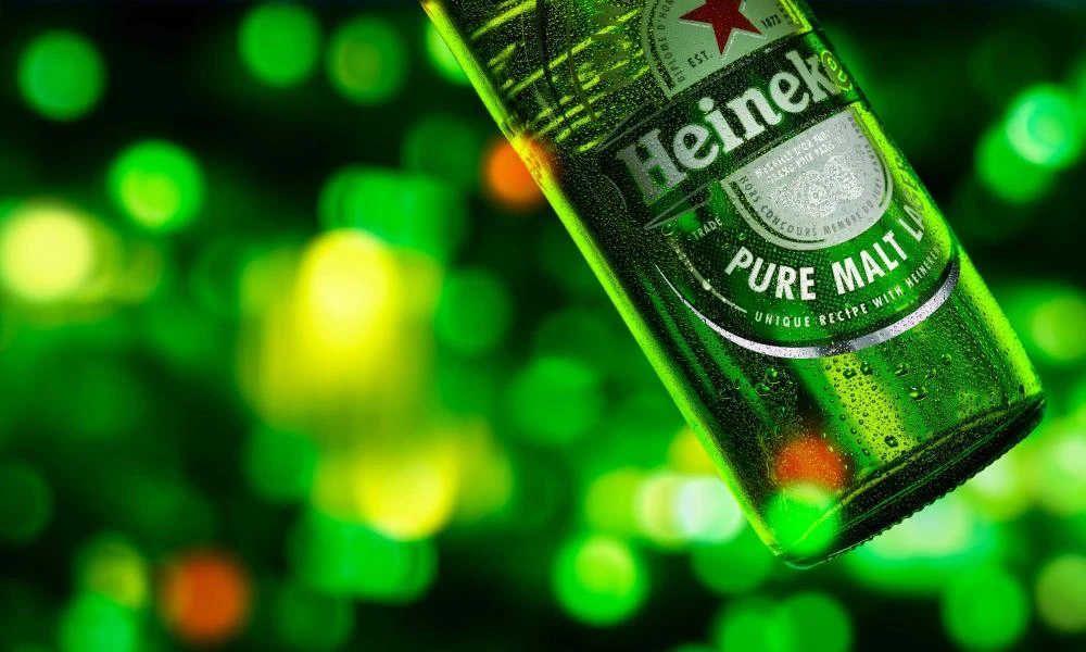 Ουκρανία: Αποσύρεται και η Heineken από τη Ρωσία
